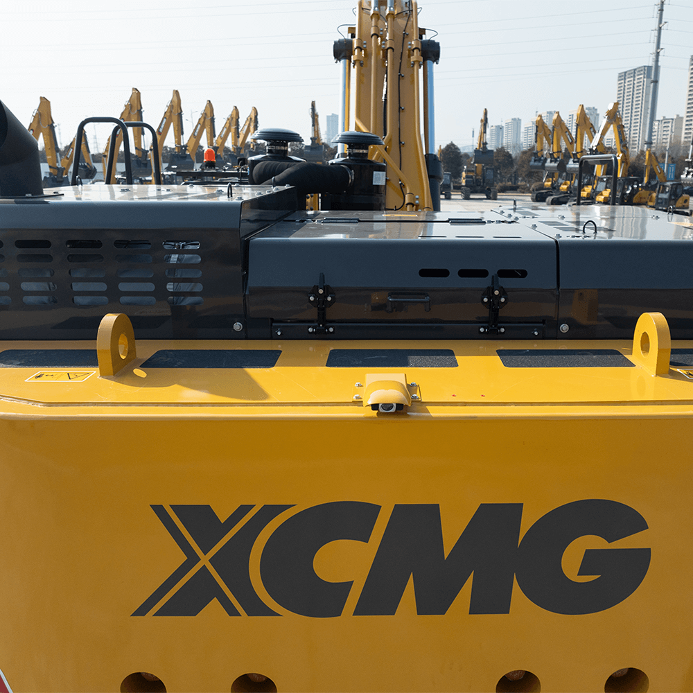 Гусеничный экскаватор XCMG XE750GK