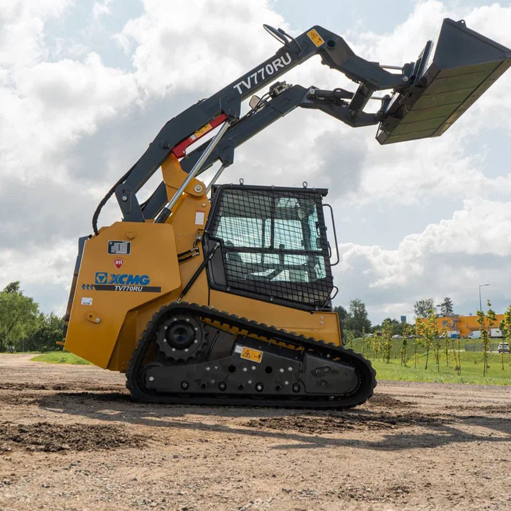 Мини-погрузчик XCMG TV770RU
