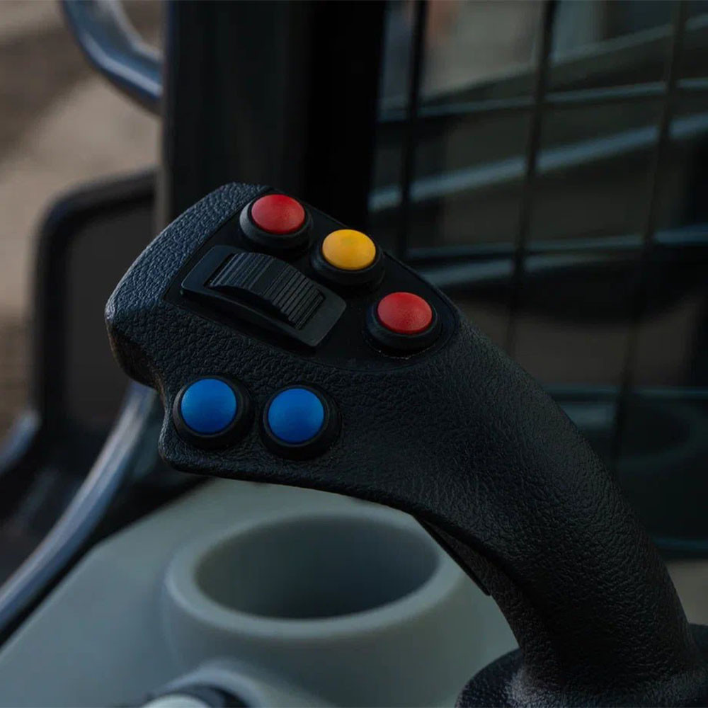 Мини-погрузчик XCMG TV770RU