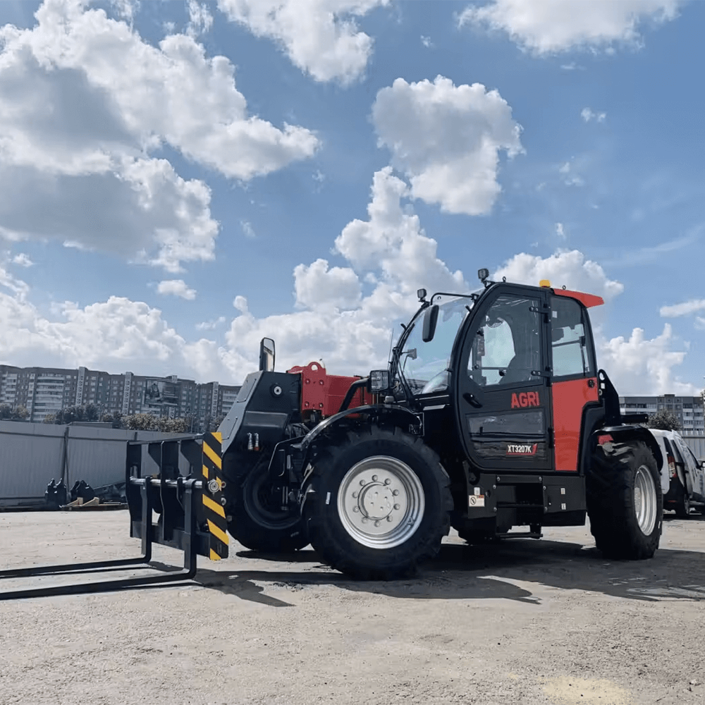 Телескопический вилочный погрузчик XCMG XT3207K