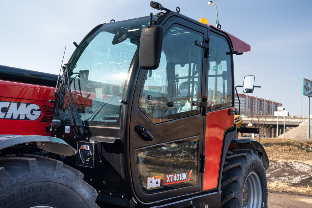 Телескопический погрузчик XCMG XT4018K