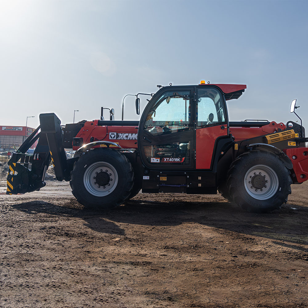 Телескопический погрузчик XCMG XT4018K - строительная техника XCMG