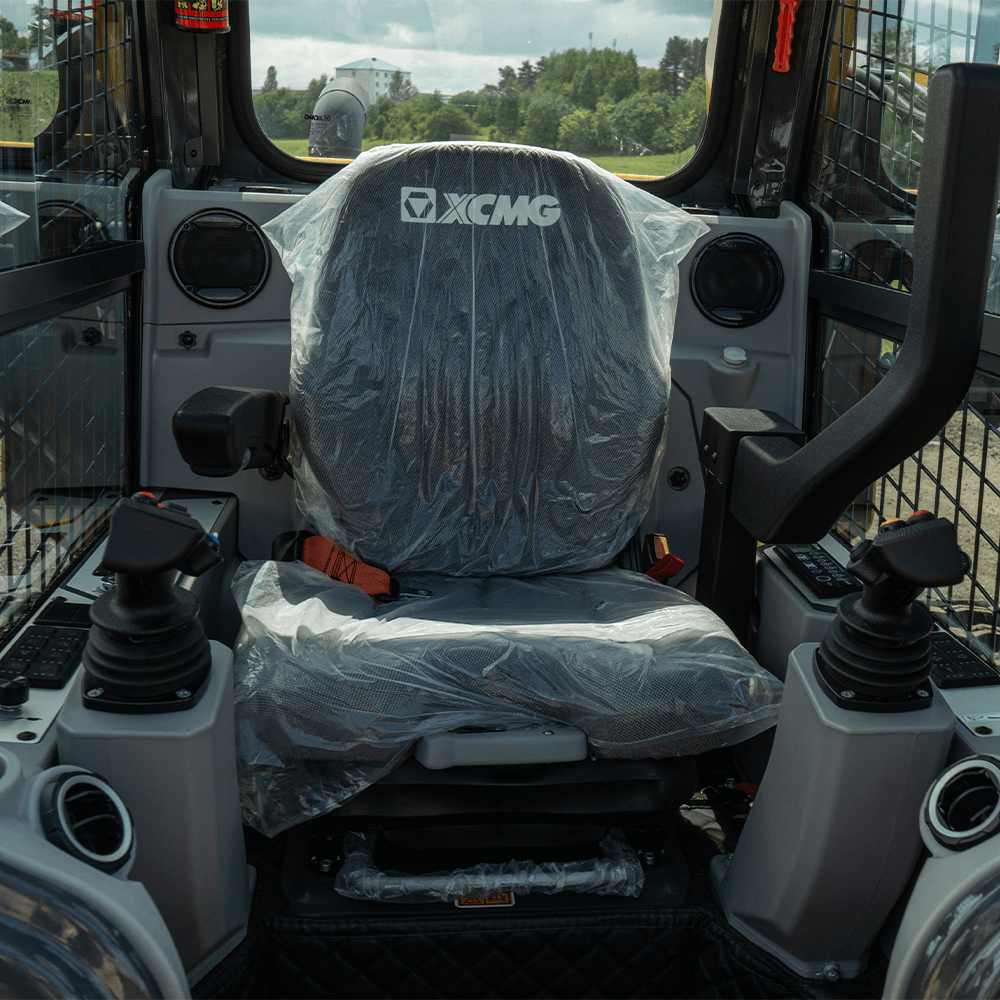 Мини погрузчик XCMG SR770RU